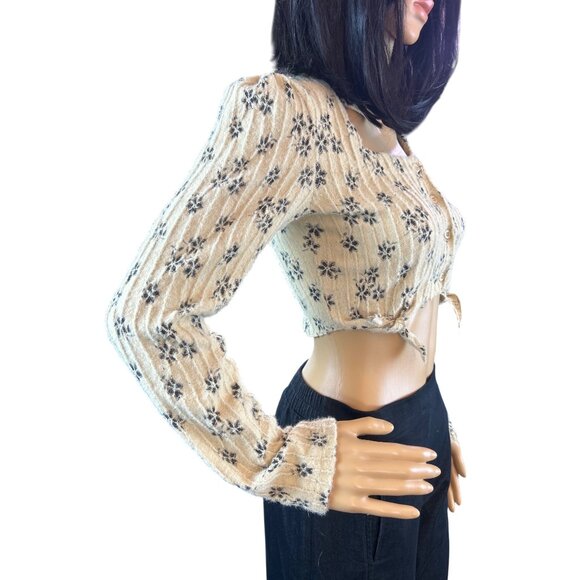 Dazy Womens Long Sleeve Cropped Cardigan Medium Snowflake Knit - Picture 2 of 5